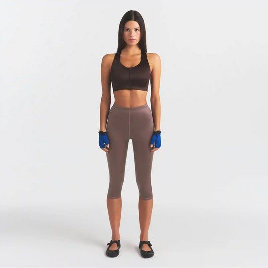 NikeSKIMS SATIN SHINE CAPRI 17" LEGGING