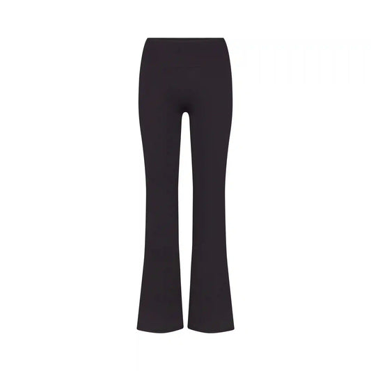 NikeSKIMS MATTE SLIM FLARE LEGGING
