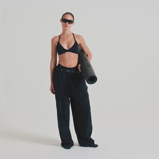 NikeSKIMS STRETCH NYLON OVERSIZED PANT