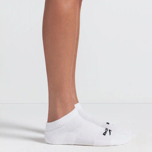 NikeSKIMS ACCESSORIES DRI-FITâ¢ ANKLE SOCK 3-PACK