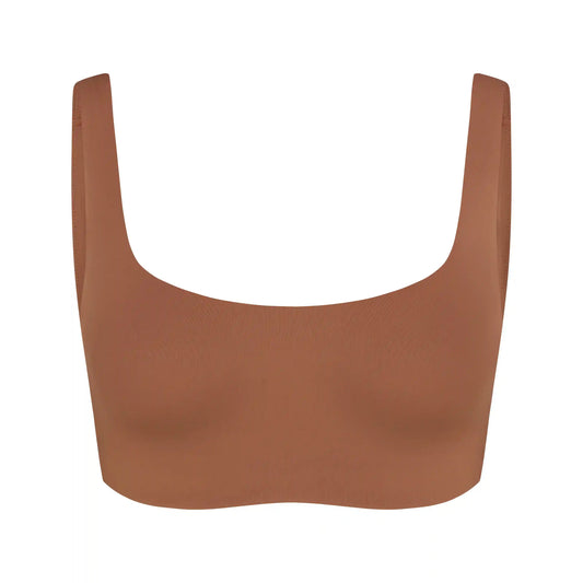 NikeSKIMS MATTE SCOOP NECK BRA