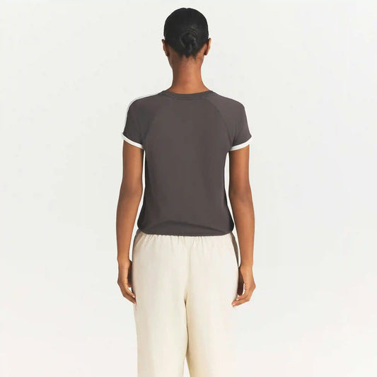 NikeSKIMS STRETCH KNIT SHORT SLEEVE TOP