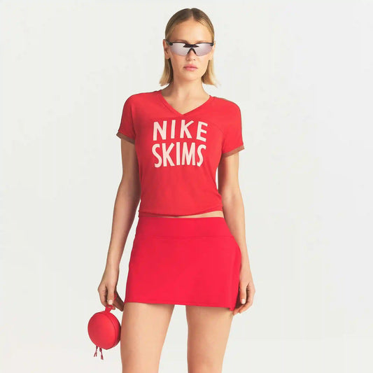 NikeSKIMS STRETCH KNIT SHORT SLEEVE TOP